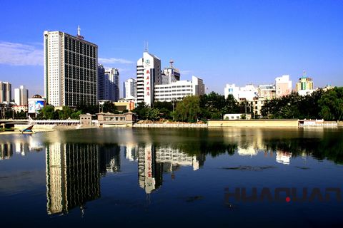 『隨華全，觀天下』 ——走進承德