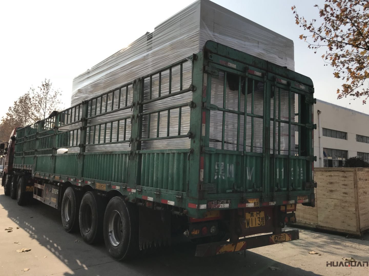 華全牌600kw靜音箱發(fā)電機(jī)組于11月20日發(fā)往內(nèi)蒙古自治區(qū)