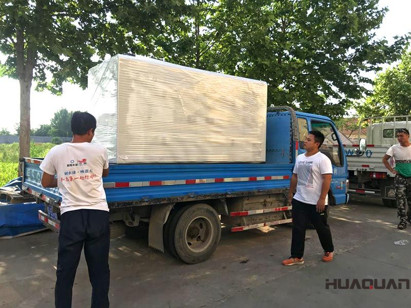 兩臺靜音箱發(fā)電機組在6.18號順利發(fā)往甘肅省天水市和浙江省舟山市