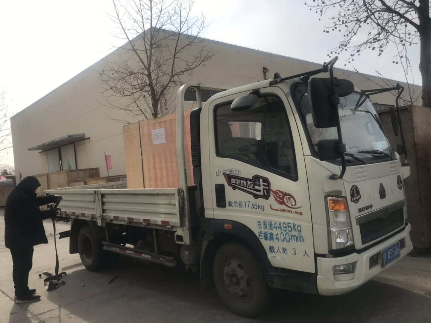 1月8日，薛先生從華全動力采購的50kw移動拖車柴油發電機組現已成功發往福建省