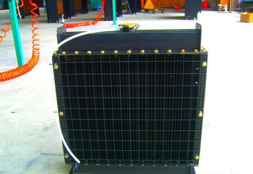 4月9日，彭先生訂購的一臺6105AZLD水箱從華全動力發往貴州