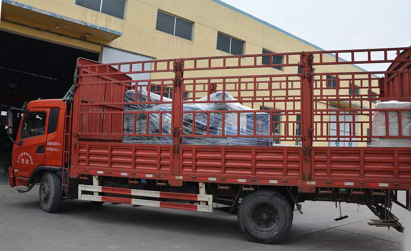 4月17日，一臺(tái)250kw立柜自啟動(dòng)發(fā)電機(jī)組從華全動(dòng)力發(fā)往山東